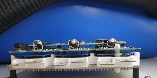 Infineon HybridPACK B6 Brücke mit aufgepresster Gate-Treiber Platine