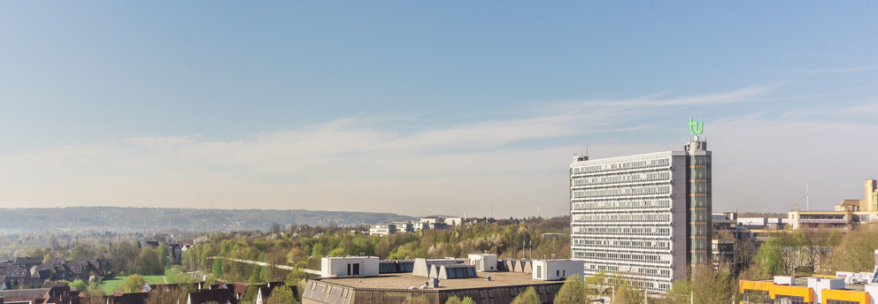 Panorama Campus Nord mit Mensa, Mathegebäude und Bibliothek